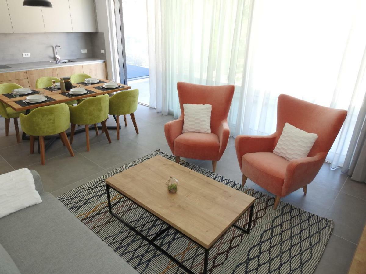 Luxury Apartments Magali 2 ロヴィニ エクステリア 写真