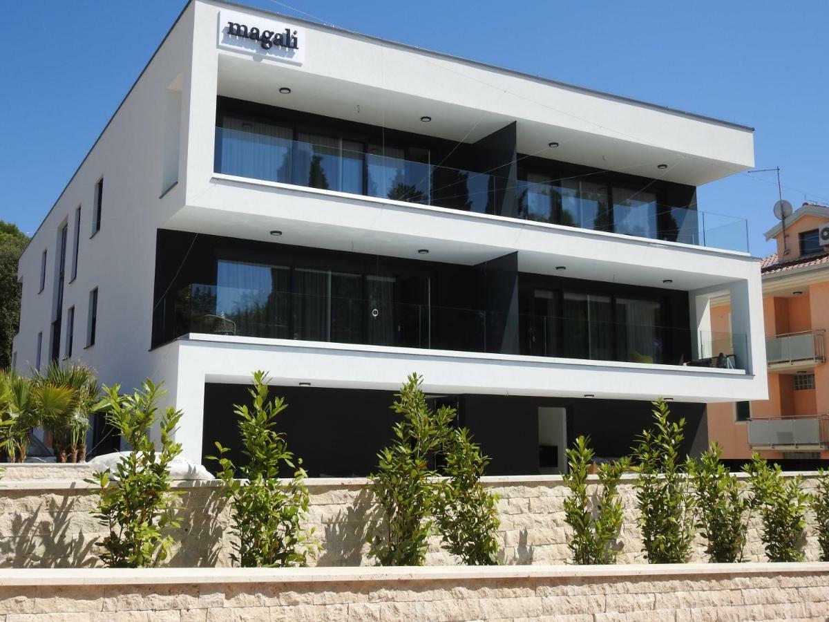 Luxury Apartments Magali 2 ロヴィニ エクステリア 写真