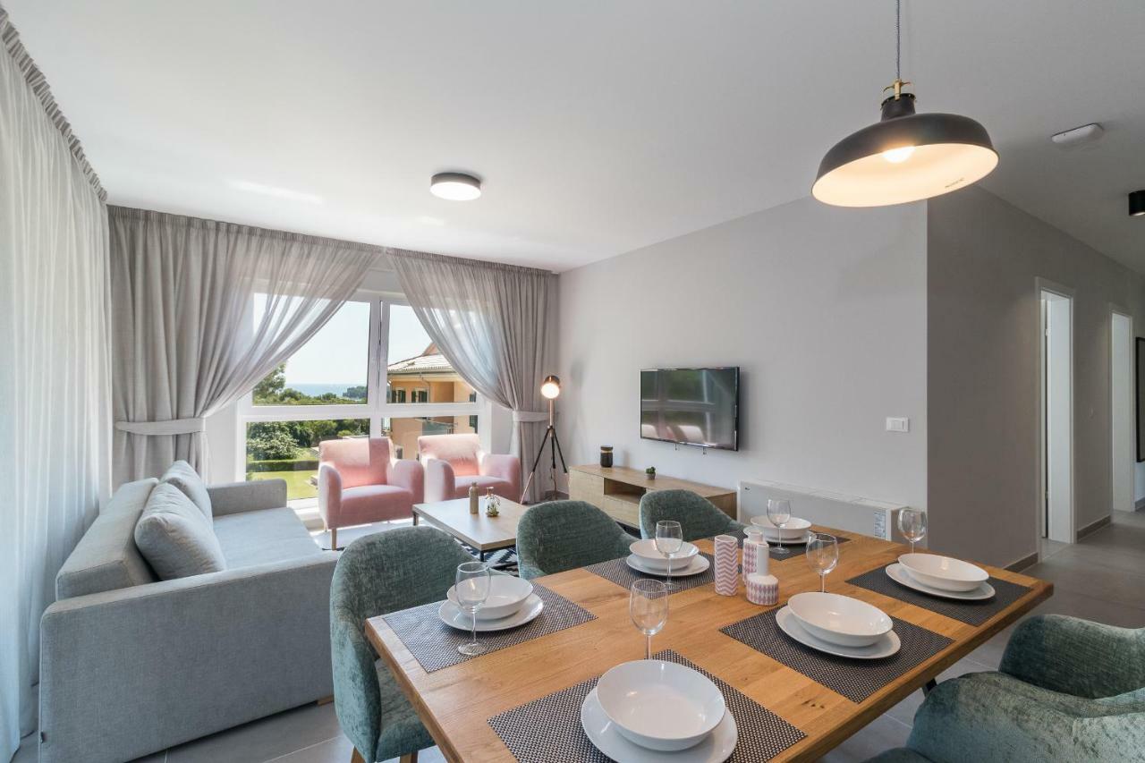Luxury Apartments Magali 2 ロヴィニ エクステリア 写真