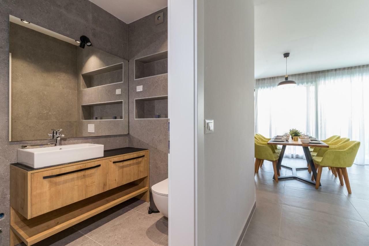 Luxury Apartments Magali 2 ロヴィニ エクステリア 写真