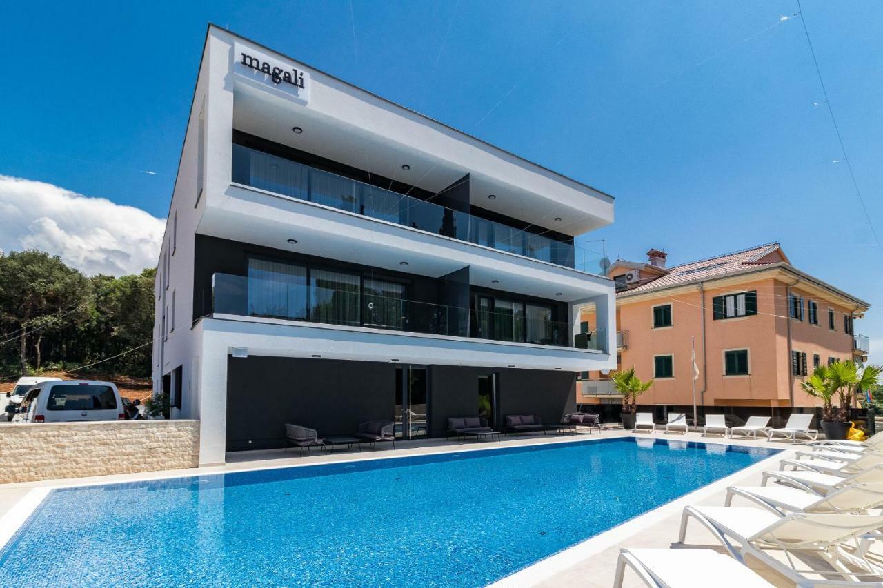Luxury Apartments Magali 2 ロヴィニ エクステリア 写真