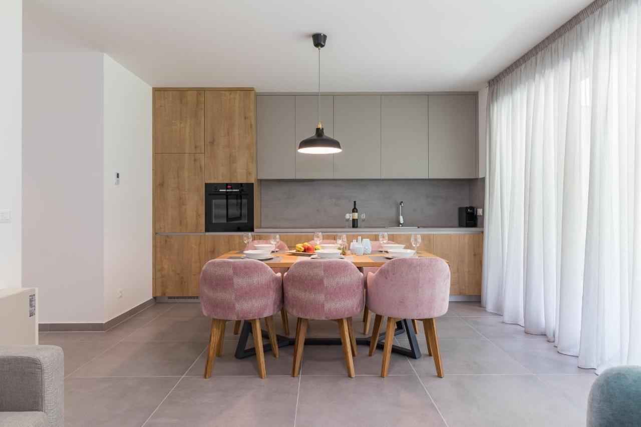 Luxury Apartments Magali 2 ロヴィニ エクステリア 写真